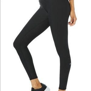 Alo Yoga - 7/8 High-Waist Airlift Legging